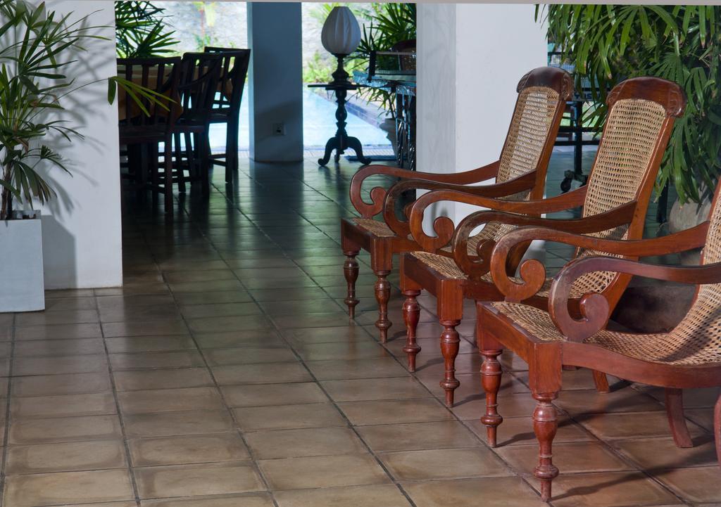 Hotel Sunflower Kataragama Oda fotoğraf