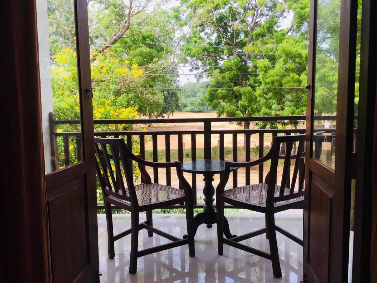 Hotel Sunflower Kataragama Dış mekan fotoğraf