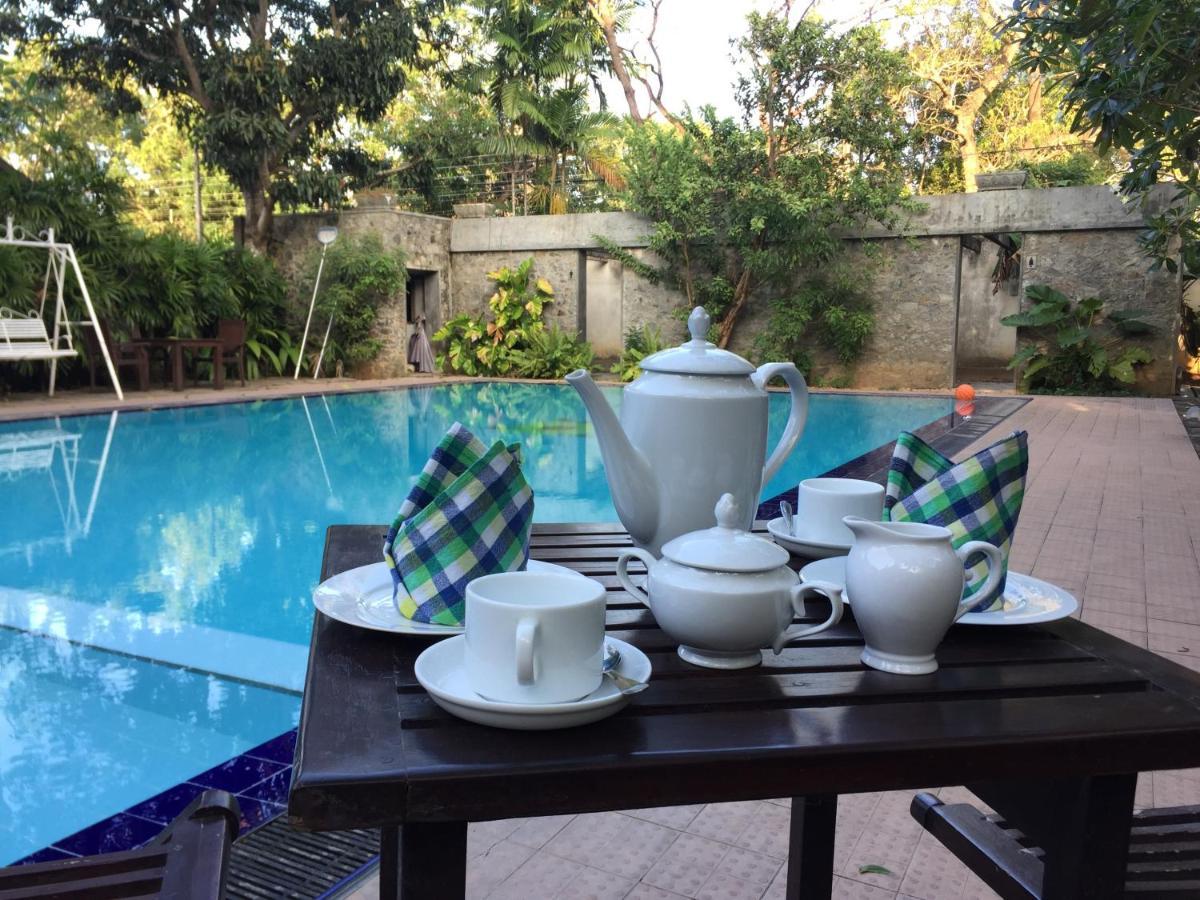 Hotel Sunflower Kataragama Dış mekan fotoğraf